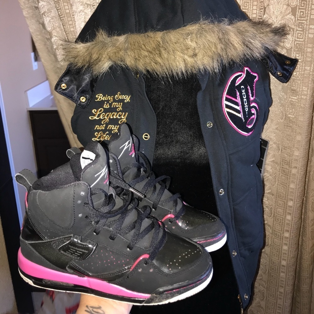 Coogi Heavy Vest w/Detachable Faux Fur Lined Hood